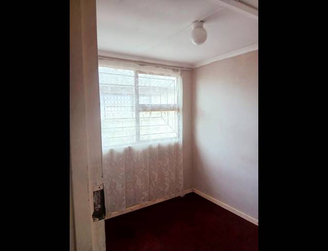 2 BEDROOM HOUSE FOR SALE IN MOTHERWELL